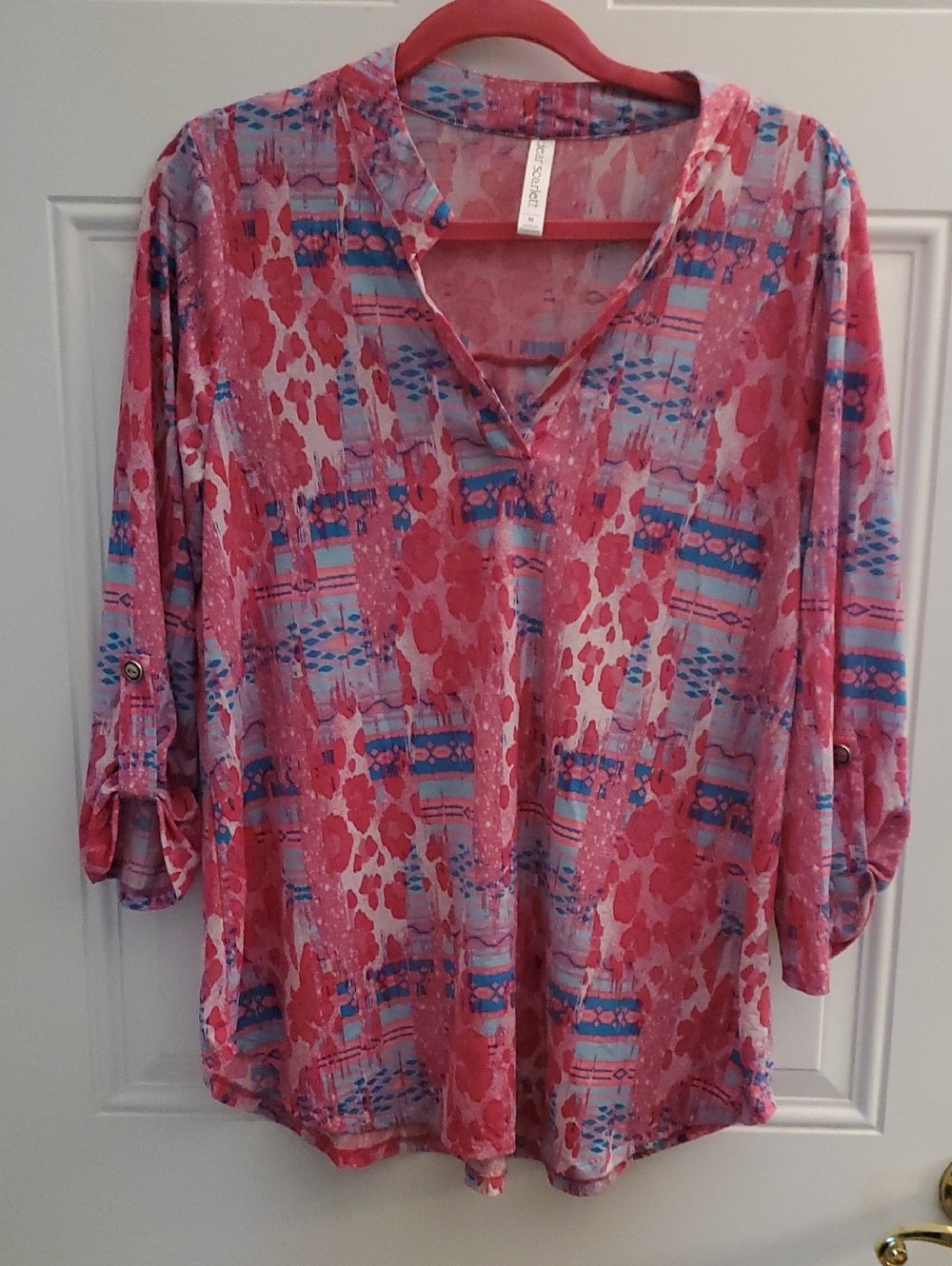 Women's Pink Patterned V-Neck Tunic Top
